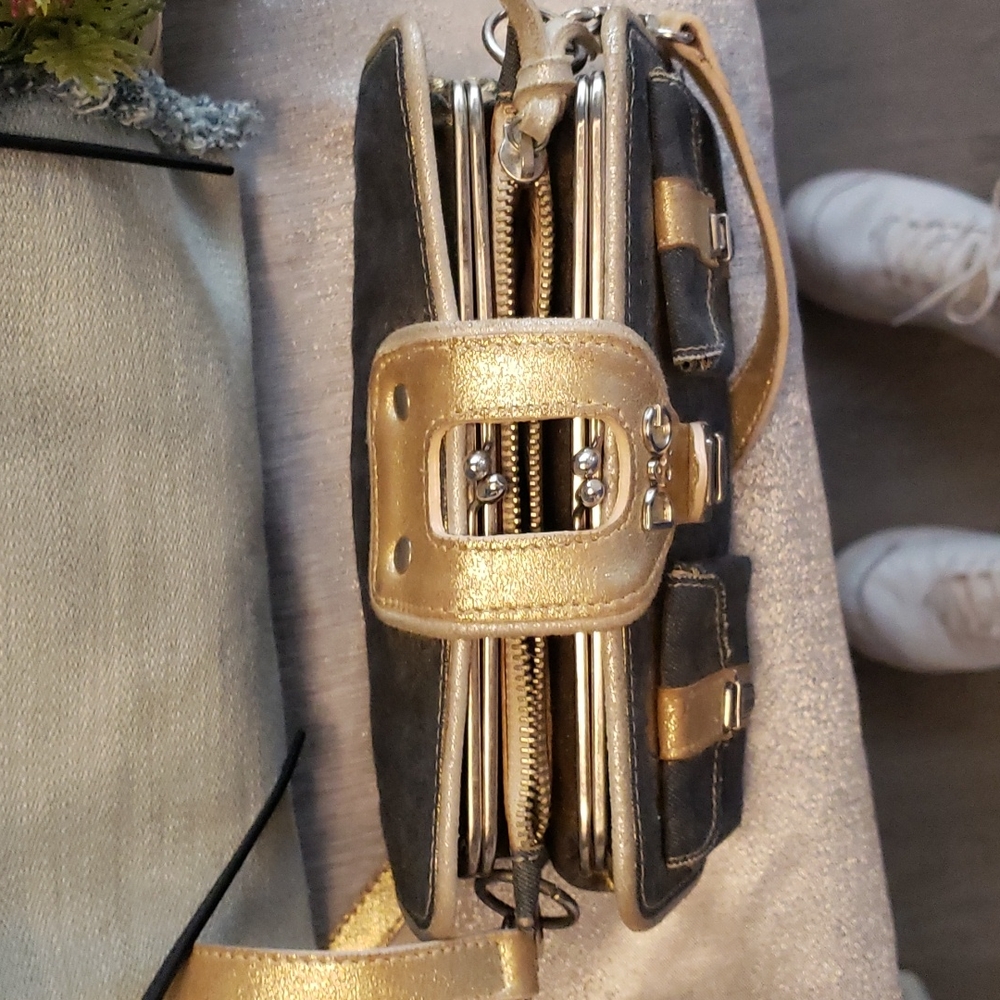 Dolce & Gabbana vintage purse. - Picture 3 of 10